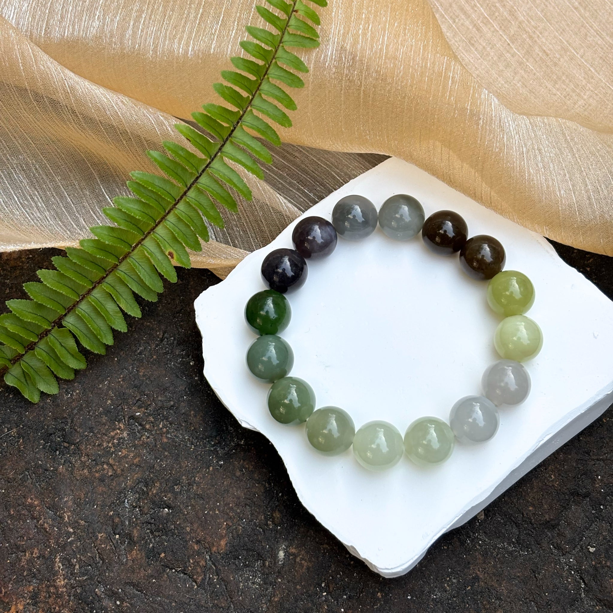 Feng Shui Hetian Jade Gradient Bracelet for Harmony and Prosperity