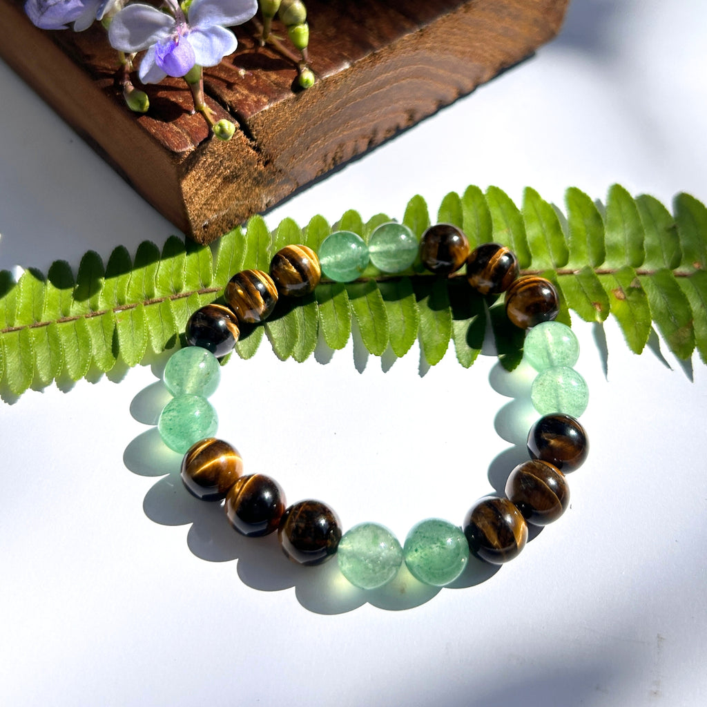 Green Strawberry Quartz Bracelet with Tiger Eye Bracelet – Vitality Weaver Feng Shui Talisman for Growth, Vitality and Fortune